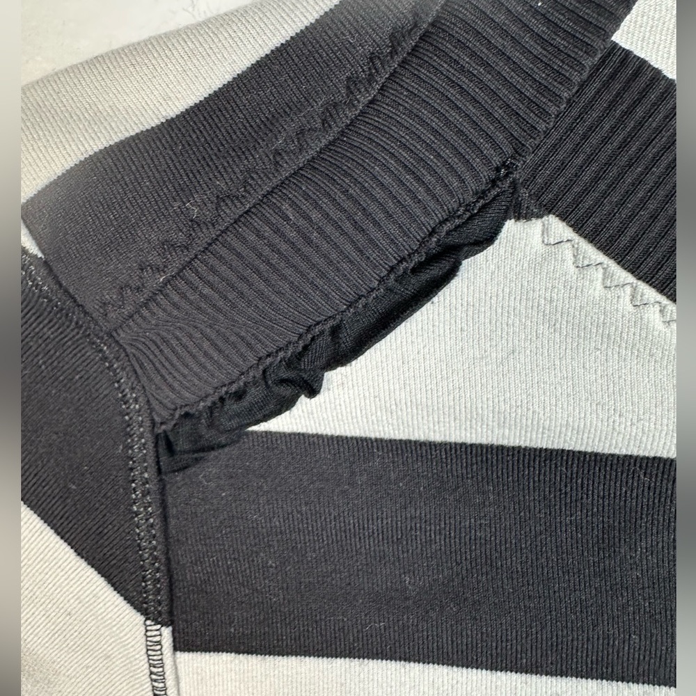 lululemon athletica Black and White Striped Long Sleeve Top - Picture 4 of 7